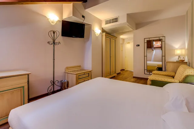 غرفة قياسية ثلاثية، Art & Hotel Aeroporto 1/3
