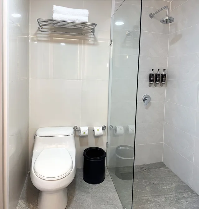 غرفة بزنس بسرير كينج، La Quinta by Wyndham Quito 9/10