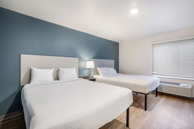 غرفة قياسية بسريرين كوين، WoodSpring Suites Libertyville - Chicago 4/10