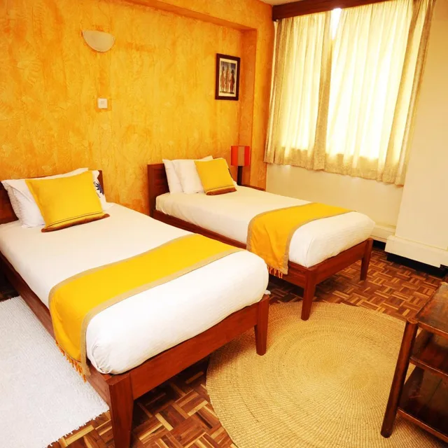 غرفة عائلية، The Kenya Comfort Hotel Suites 1/6