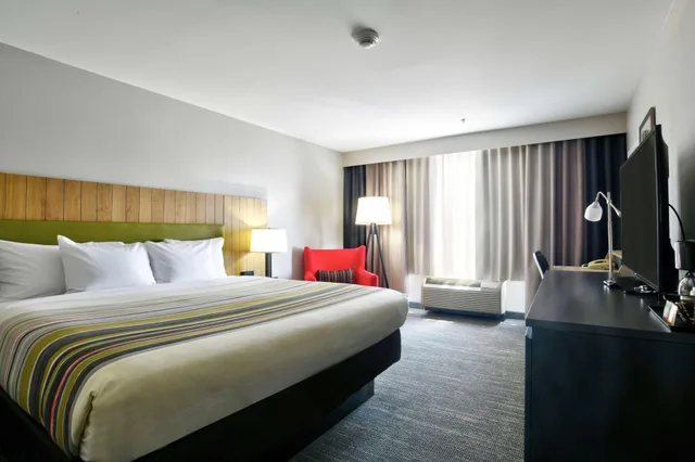 غرفة بسرير كينج وسرير كوين، Country Inn Suites By Radisson Oklahoma City Airport Ok 1/2