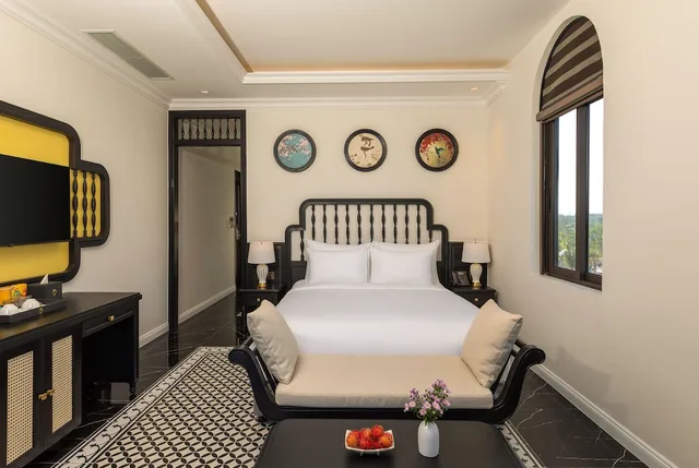 غرفة سيغنتشر بسرير كينج بإطلالة على النهر بشرفة، Nesta Hoi An Resort and Spa 6/10