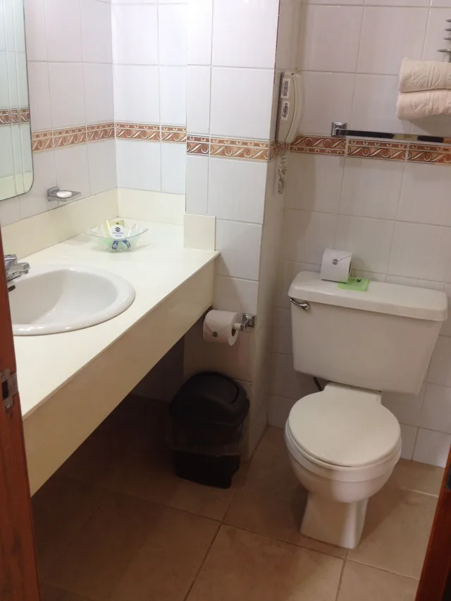 غرفة تنفيذية بسرير مزدوج، Ramada Hotel Guayaquil 2/2
