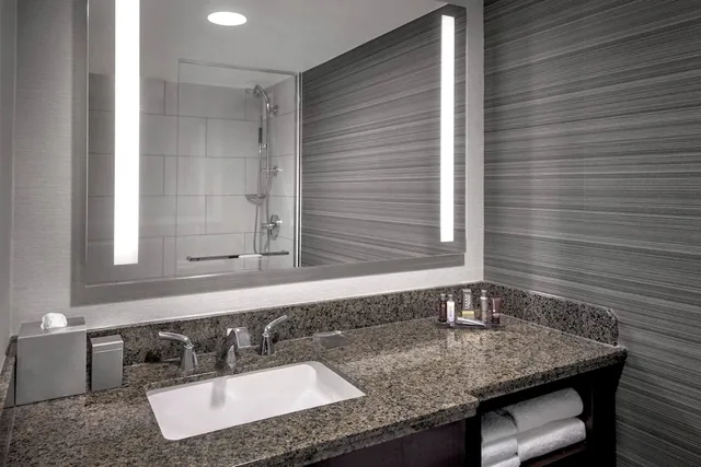 غرفة بسريرين مزدوجين، Newark Liberty International Airport Marriott 3/8