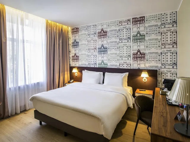 جناح جونيور بسرير كينج مع أريكة، Mercure Riga Centre 1/4