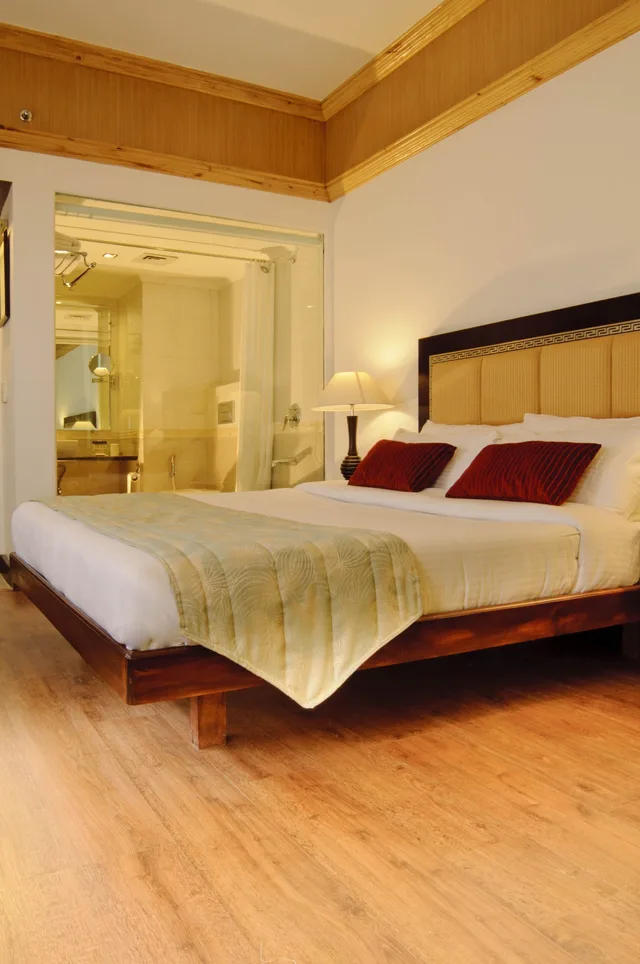 غرفة بإطلالة على النهر، Mastiff Grand Manali Resort 1/4
