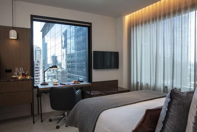 غرفة بسرير كينج بإطلالة على المدينة في الملحق، Next Hotel Melbourne, Curio Collection by Hilton 3/6