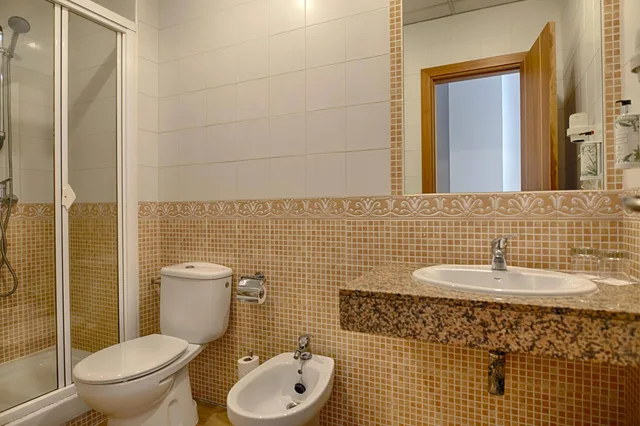 غرفة كلاسيكية مفردة بسريرين منفصلين، Sercotel Tribuna Malaga 3/6