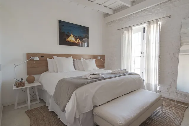 Superior, King Bed, Charco Hotel 1/2