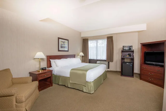 جناح بسرير كينج، Comfort Suites Midland West 1/1