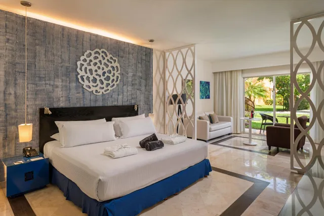 Junior Suite, Privilege, King Bed, Nature View, Sofa، Ocean Maya Royale - Adults Only 1/3