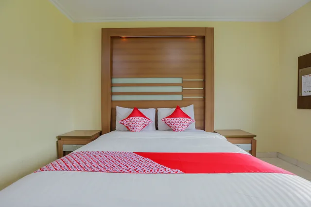 غرفة ديلوكس بسرير مزدوج، OYO 918 Hotel Senen Indah Syariah 5/7
