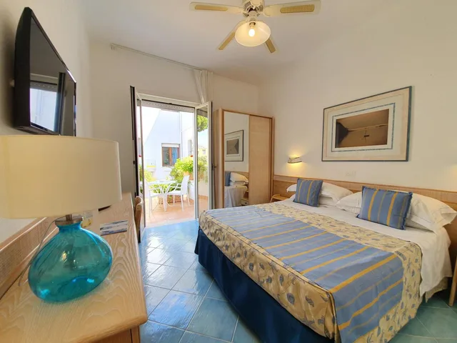 غرفة بسرير مزدوج أو سريرين منفصلين، Aurora Hotel & Suites Sul Mare 2/7