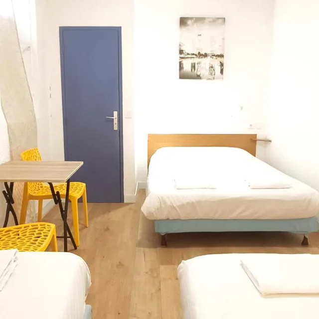 Room, Quadruple, Hotel Duchesse Anne 1/10