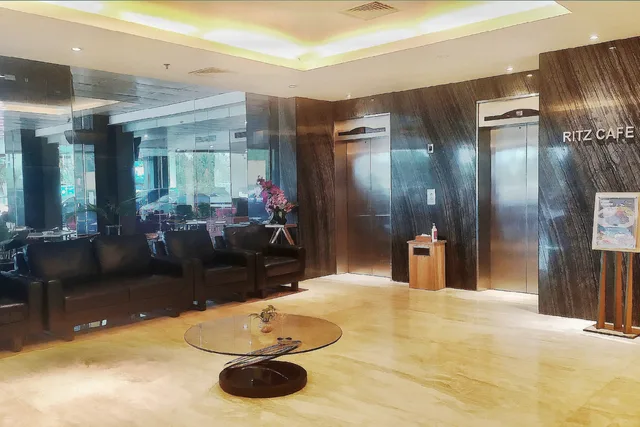غرفة ديلوكس تنفيذية بسرير مزدوج، Orchardz Hotel Bandara 1/1
