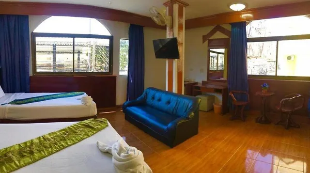 غرفة ثلاثية بشرفة، Centre Point Patong 7/8