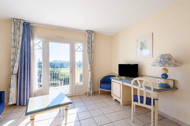 1 Bedroom, Apartment, Golf Course View, Balcony، Residhotel Grand Avignon 2/4