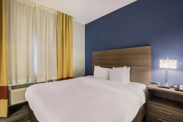 Upgrade, Efficiency, Suite, King Bed, MainStay Suites Joliet I-55 1/1