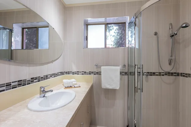 غرفة ديلوكس بسرير كوين وسرير فردي، Comfort Inn Burnside 4/5