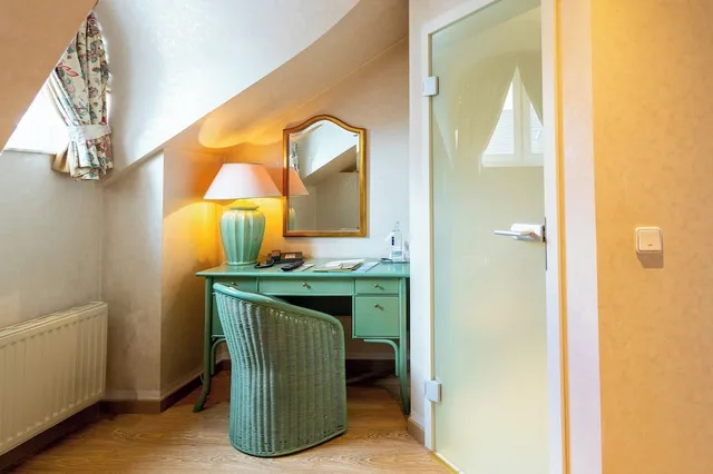 غرفة قياسية بسرير كوين، Hotel Am Muhlenteich Schwelm 6/6