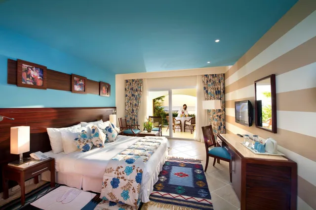 Room, Double Bed, Side Sea View، Concorde Moreen Beach Resort & Spa - All Inclusive 4/10