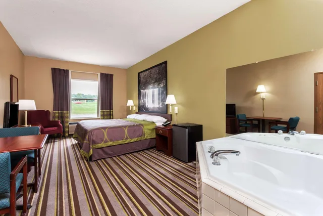 جناح استوديو بسرير كينج، Baymont by Wyndham La Grange KY Southeast 5/9