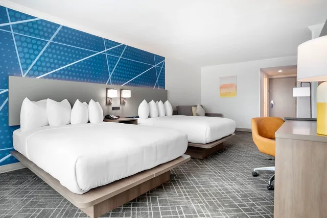 جناح بسريرين كوين، Comfort Inn & Suites New Orleans Airport North 2/6