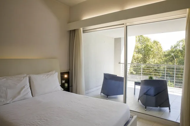 جناح، Lungotevere Suite 3/6