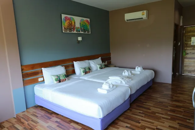 غرفة ثلاثية بسرير كينج وسرير فردي بإطلالة على الجبل، Greenery Resort Koh Tao 4/5