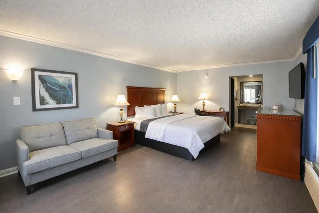 غرفة بسرير كينج، Antioch Quarters Inn and Suites 3/10