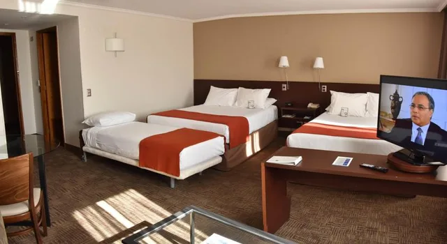 غرفة ثلاثية قياسية، Hotel Director Vitacura 1/2