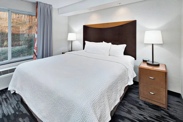 غرفة بسرير كينج لذوي الإعاقة، Fairfield Inn & Suites Marietta 2/4