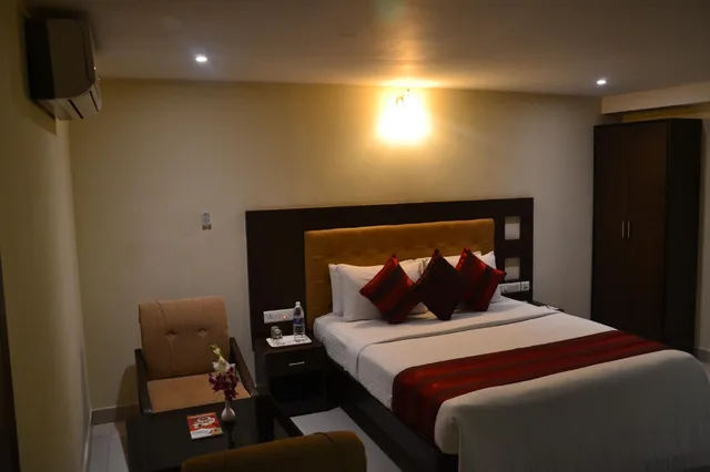 غرفة ديلوكس، MG Hotel Udayee International 2/2