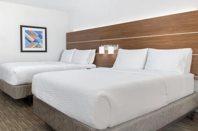 استوديو بسرير كوين لذوي الإعاقة، Holiday Inn Express & Suites Las Vegas SW Spring Valley, an IHG Hotel 1/6