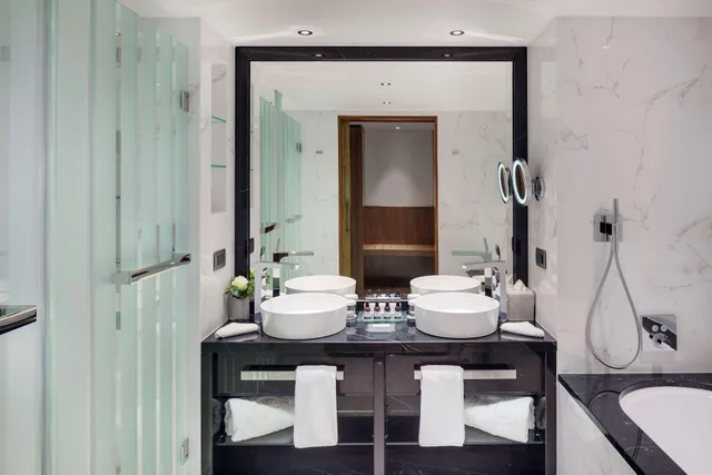 جناح جونيور، Kempinski Hotel Corvinus Budapest 6/6