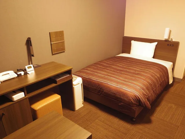 Room, Single, East Wing, Smoking، Hotel Route Inn Kumamoto Ekimae 1/3