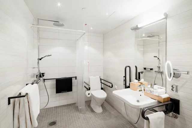 غرفة قياسية بسريرين منفصلين لذوي الإعاقة، Hotel Indigo Helsinki - Boulevard 2/2