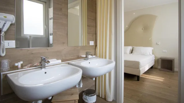 غرفة ديلوكس بسرير مزدوج، M14 Hotel 2/3