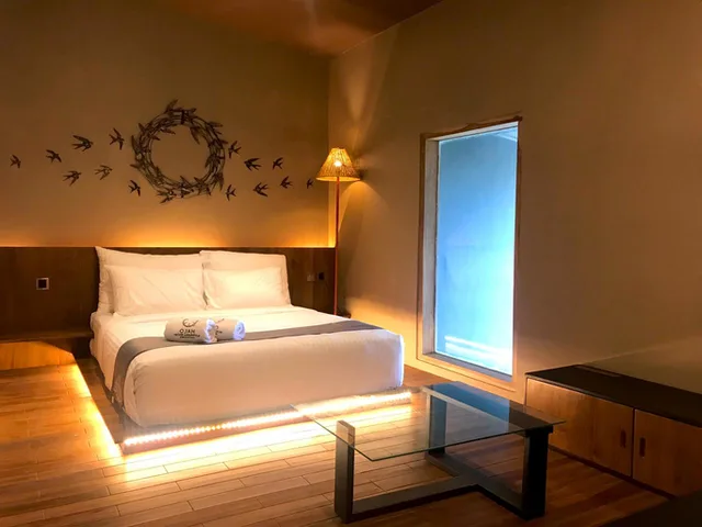 غرفة غراند بريميير، HALO Sustainable Resort Karimunjawa 1/3