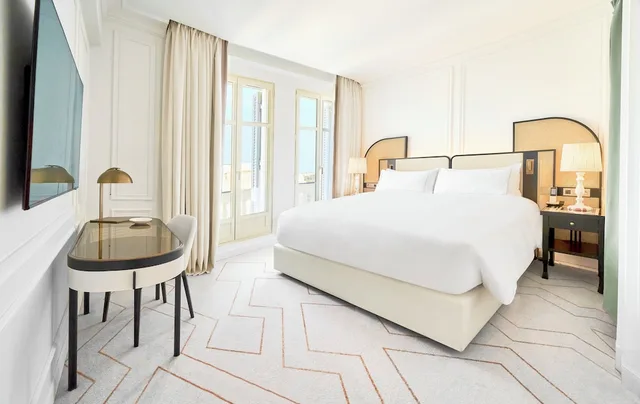 غرفة كلاسيكية بسرير كينج، Carlton Cannes, a Regent Hotel 4/5