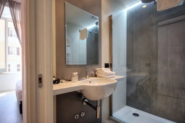 غرفة بسرير مزدوج، Manin Suites 6/6
