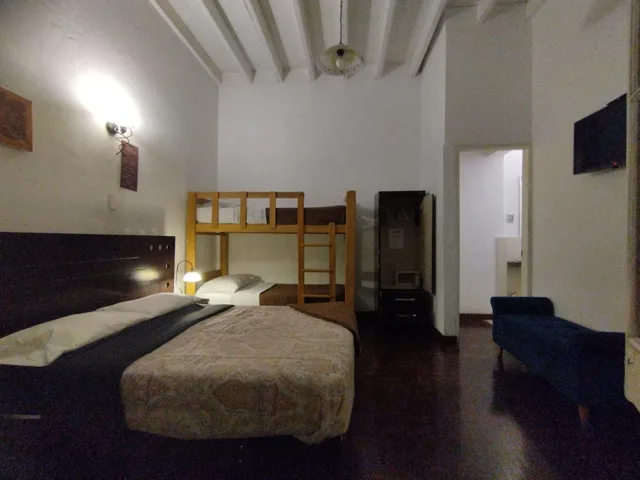 غرفة سيغنتشر ثلاثية بسرير بطابقين وسرير كوين، Albergue Verde 4/4