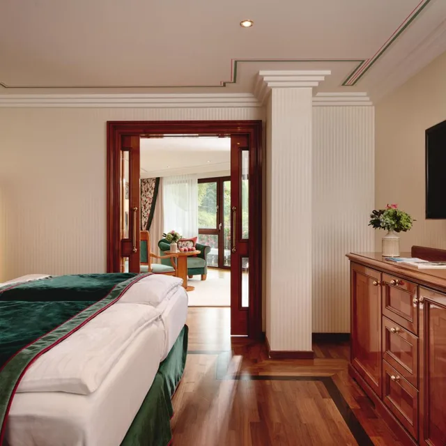 Suite, Valley View, Relais And Chateaux Hotel Dollenberg 1/2
