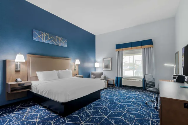 Room, King Bed, Accessible, Best Western Plus St Louis Airport Hotelbest Western Plus St Louis Airport Hotel 3/7