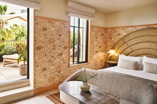 Landmark, King Bed, Terrace, Santa Monica Proper Hotel 2/3