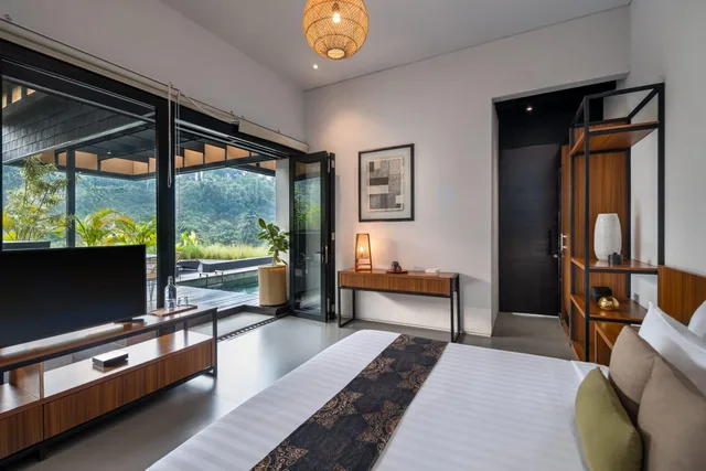 فيلا بسريرين كوين بإطلالة على النهر، Zenubud Villa 1/2