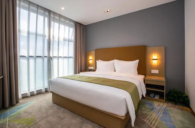 Xtra Space, Standard, King Bed, Holiday Inn Express Changzhou Xinbei 2/7