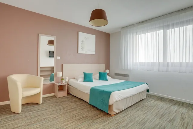 استوديو سوبيريور بسرير كوين بإطلالة على البحر، All Suites Appart Hotel Dunkerque 3/10