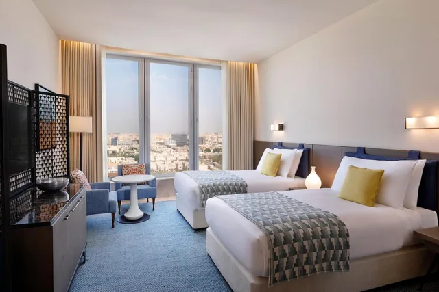 غرفة سوبيريور بسريرين منفصلين بإطلالة على المدينة، فندق ومنتجع أصيلة جدة(Assila, a Luxury Collection Hotel, Jeddah) 1/9