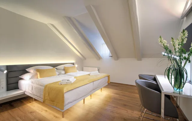 غرفة بسرير مزدوج أو سريرين منفصلين، Hotel Bishops House 4/10